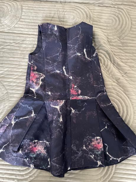 Krásne lindex saty, lindex,122