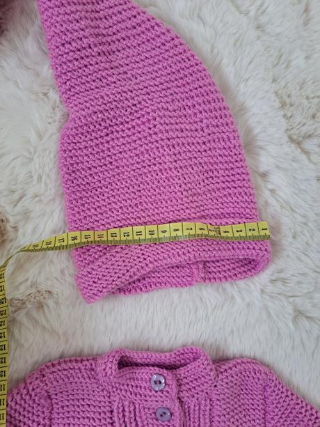 Set svetrík a čiapka, 92