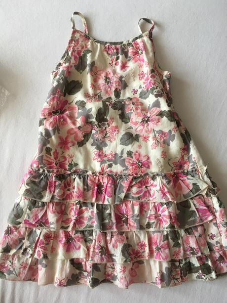 Šaty so spodnickou, 98