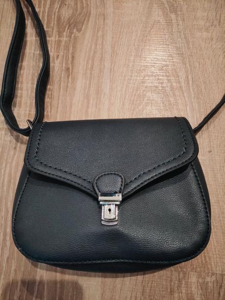 Koženková kabelka crossbody, 