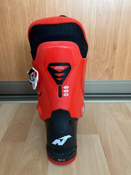 Lyžiarky/ 1 lyžovačka, nordica,34