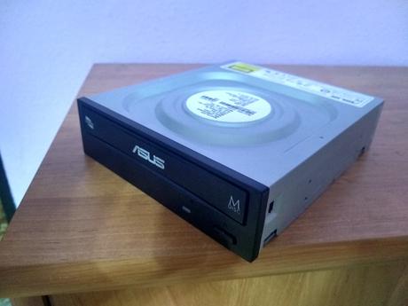 Asus optická mechanika, asus