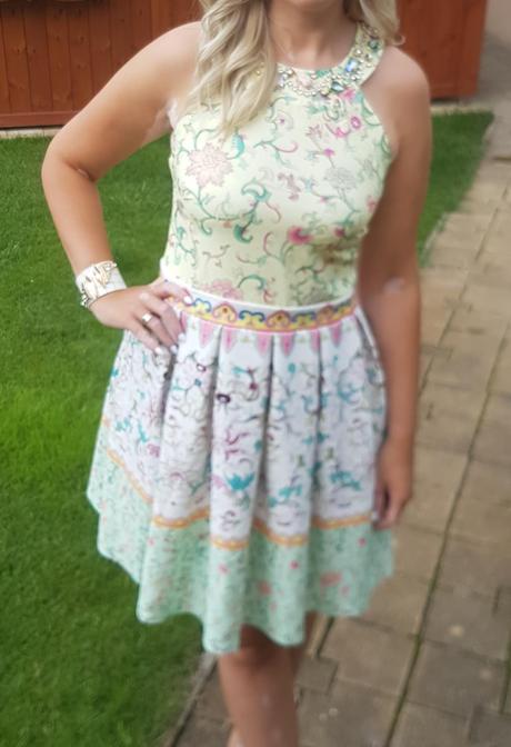 Saty pestre letne, m