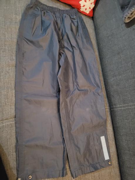 Nepremokavé nohavice, 128