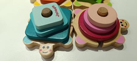 Drevená skladačka a vkladačka korytnačky, 