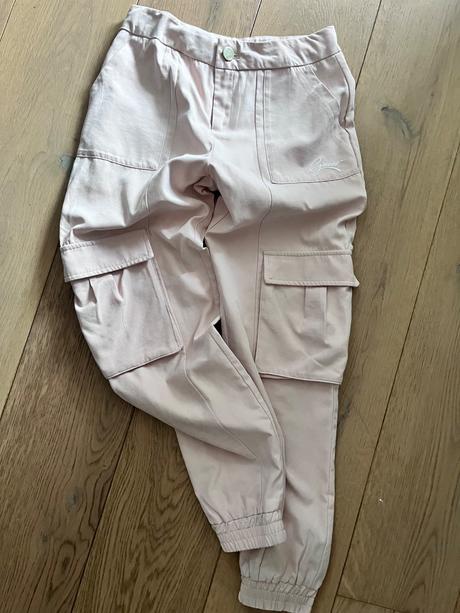 Nohavice, guess,146