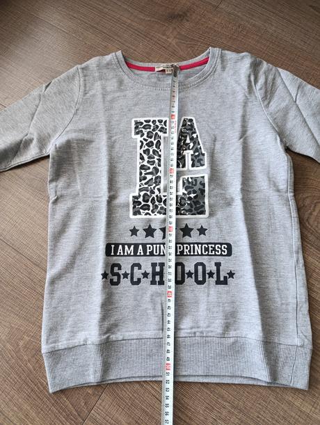 Mikina, piazza italia,146