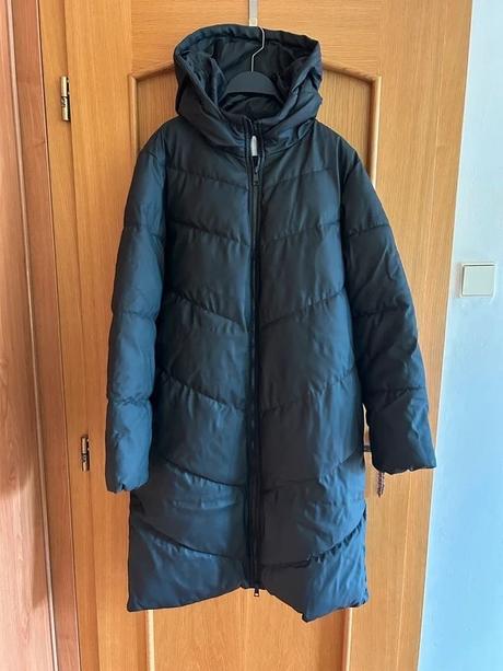 Čierna nepremokavá prešívaná bunda zn.jdy č.m/l, l