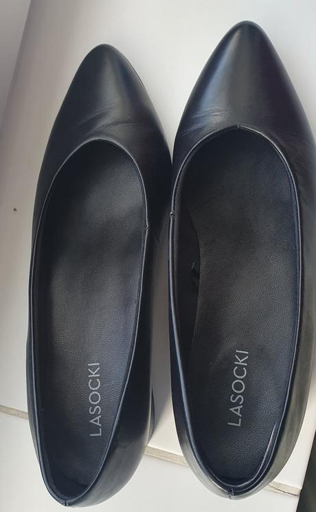 Čierne lodičky, lasocki,39