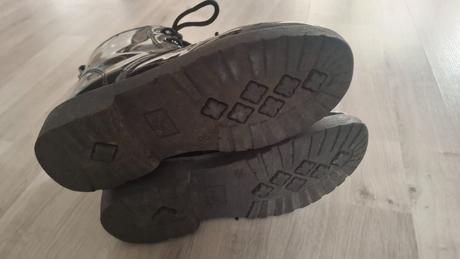 Cizmicky, 35