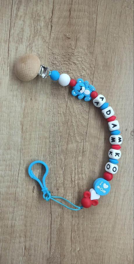 Retiazka na cumlik s menom, 