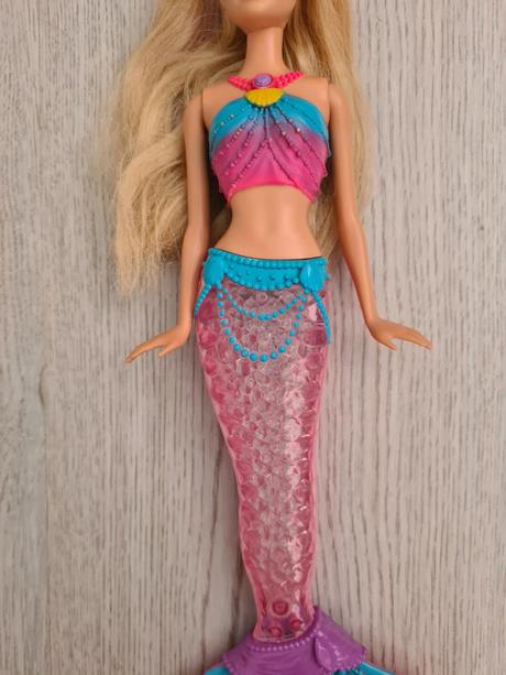 Mattel svietiacia barbie morská víla,