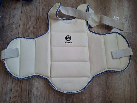 Kompletná súprava chráničov na karate m/l,