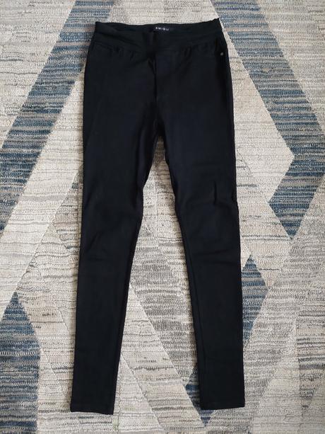 Nohavicové legíny s, amisu,s