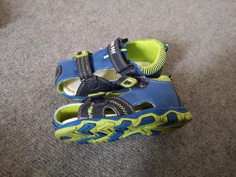 Chlapčenské sandále, 24