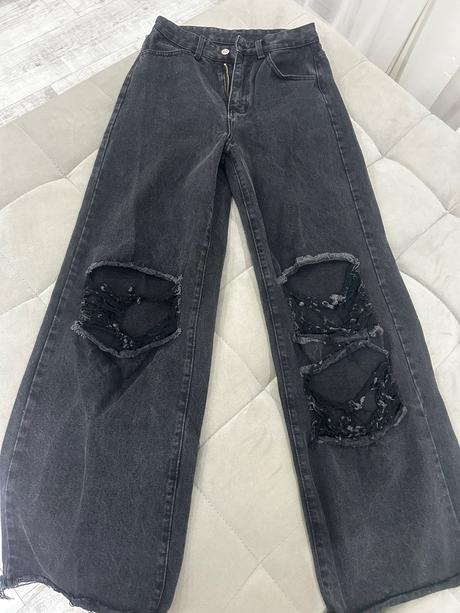 Široké potrhané rifle, xs