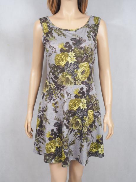 Kvalitné letné šat miso, 42