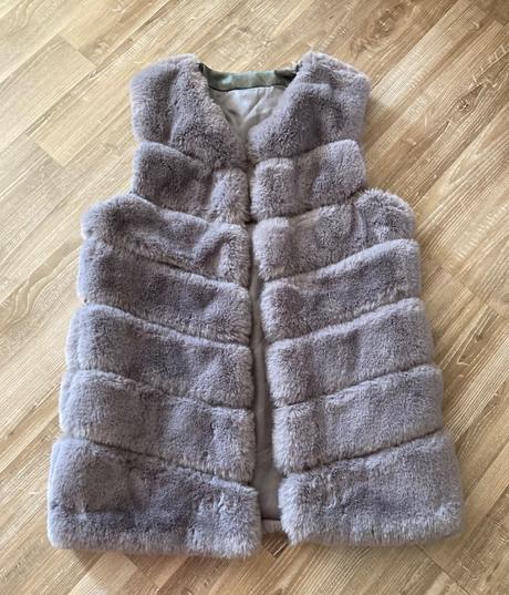 Kožušinová vesta darujem k nákupu, 