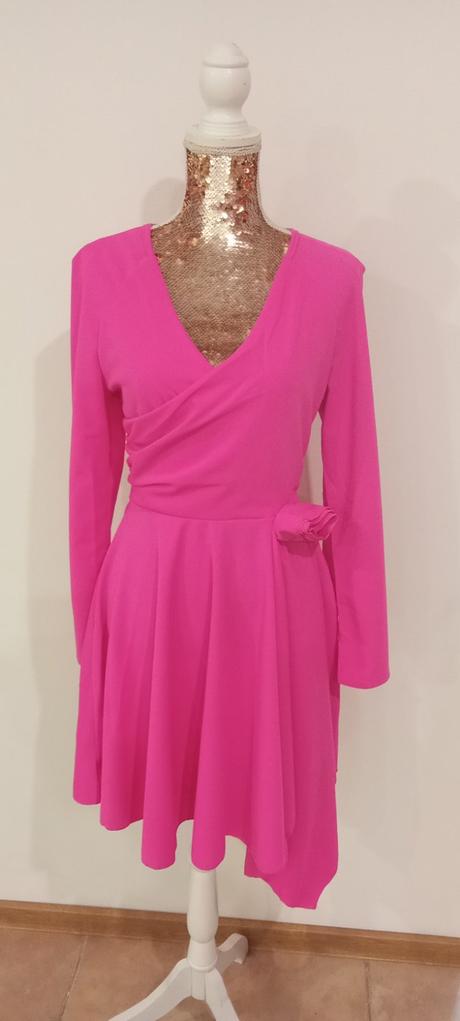 Exkluzívne šaty s ruzou, m