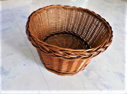 Veľký kvalitný prútený kôš,