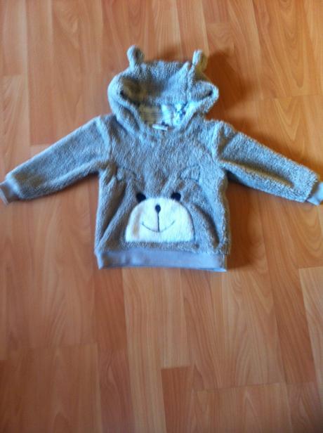 Chlpatá bundička 86, 86