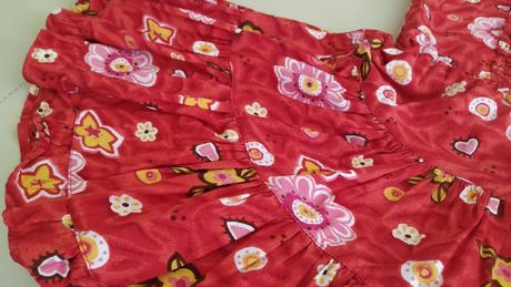 Šaty červené točivé, 104