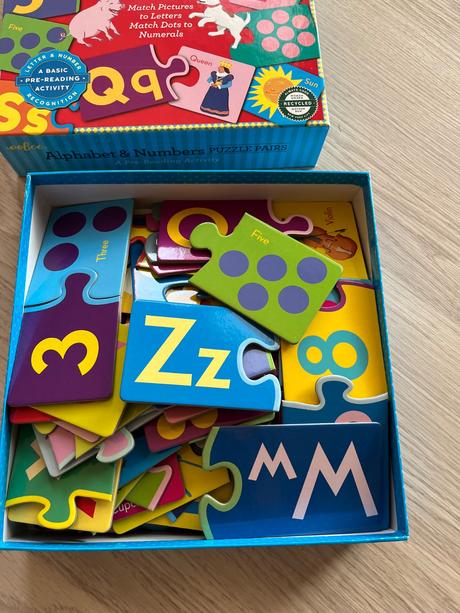 Alphabet & numbers puzzle pairs,