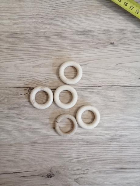 Malé drevené krúžky nelakovane, 