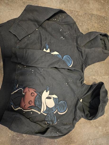 Ikonické mikiny, zara,122