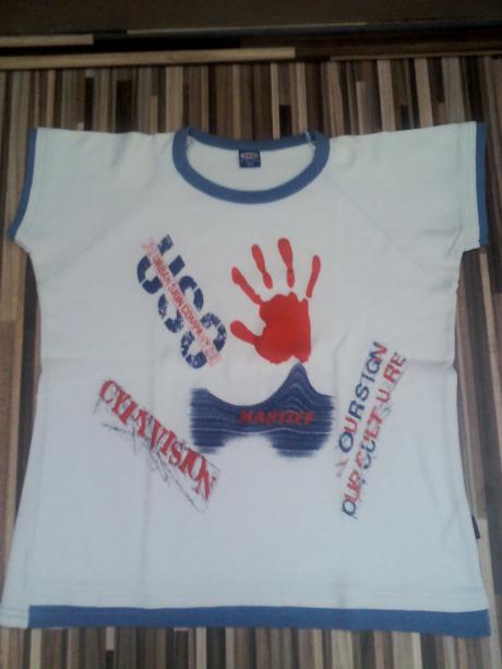 Tri tričká pre chlapca - na vonku alebo na doma, 158