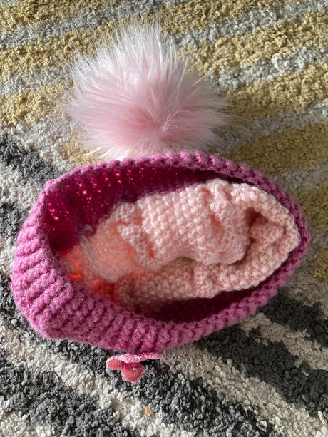 Čiapka s brmbolcom 104/110, 104