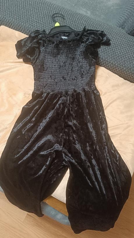 Čierny zamatovy overal lindex 122 novy, lindex,122