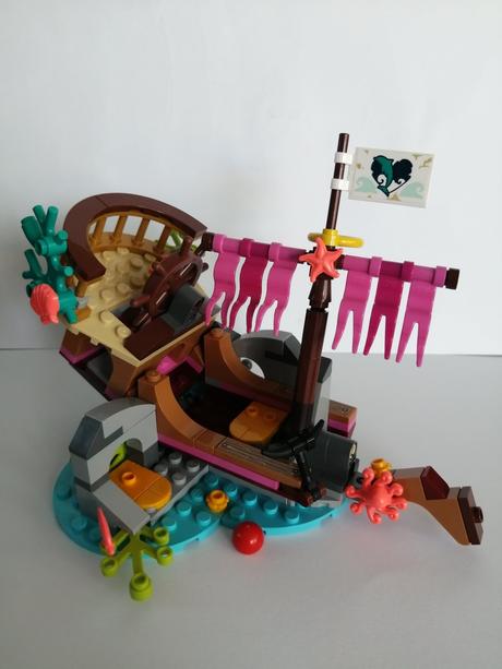 Lego vrak lode a ponorka,