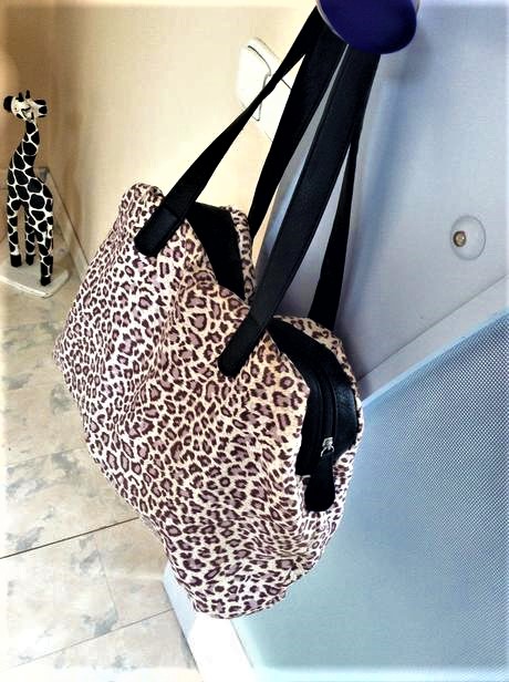 Veľká priestranná kabela,