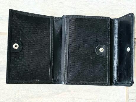 Kožená peňaženka, 