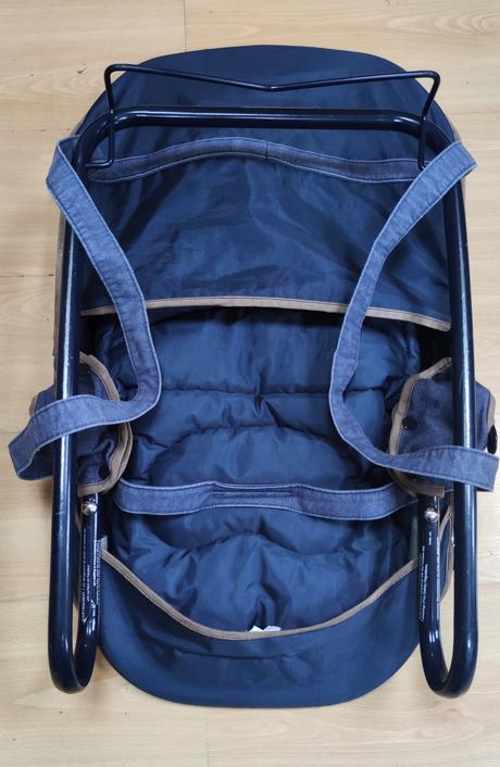 Polohovatelna sedacka a koliska zn. jane, 