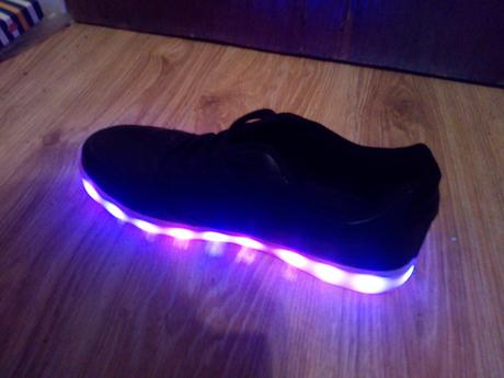 Svietiace led tenisky nabíjateľné, 46