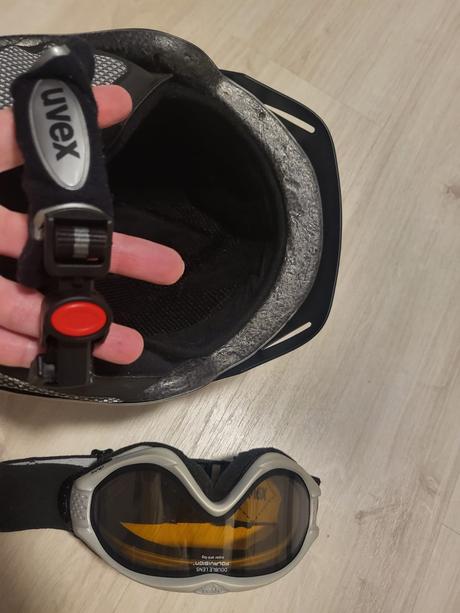 Lyžiarska prilba + okuliare,detská - pre školáka, uvex,s