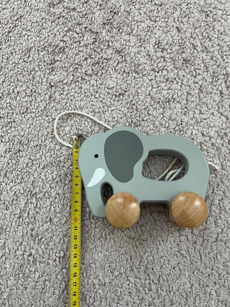 Drevený ťahací slon hape, 