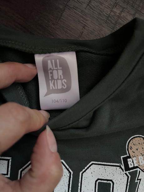 Mikinové šaty, 104