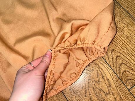 Broskyňová blúzka, s