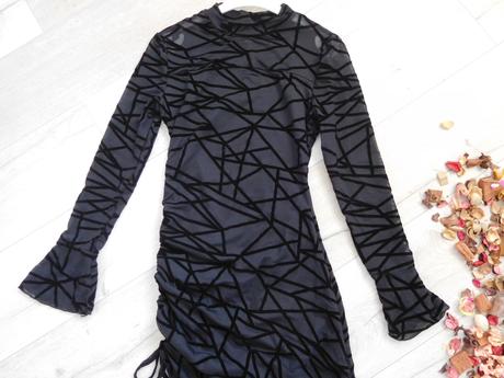 Čierne šatočky s,, s