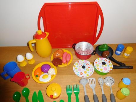 Detskýá riad do kuchyne 45 kusov,, 