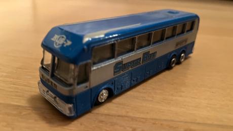 Kovový autobus so svetlom a zvukom, 