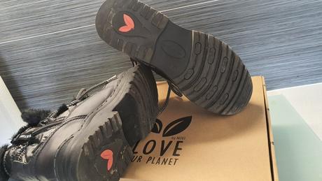 Krásne čižmičky, 37