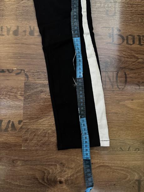 Čierne legíny s pásom, s