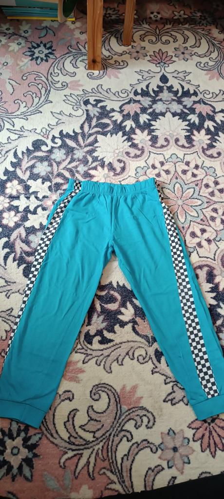 Tepláky, disney,110