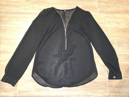 Priesvitný top s, s