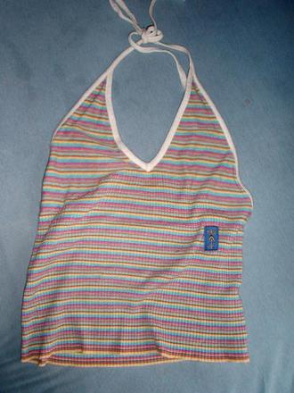 Zaujímavé páskované farebné tieločko, s