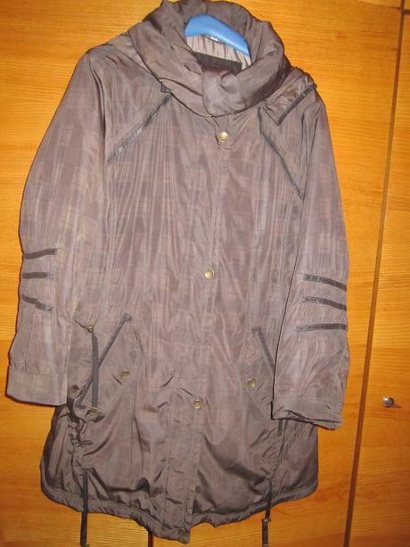 Dámska vetrovka--44, 44